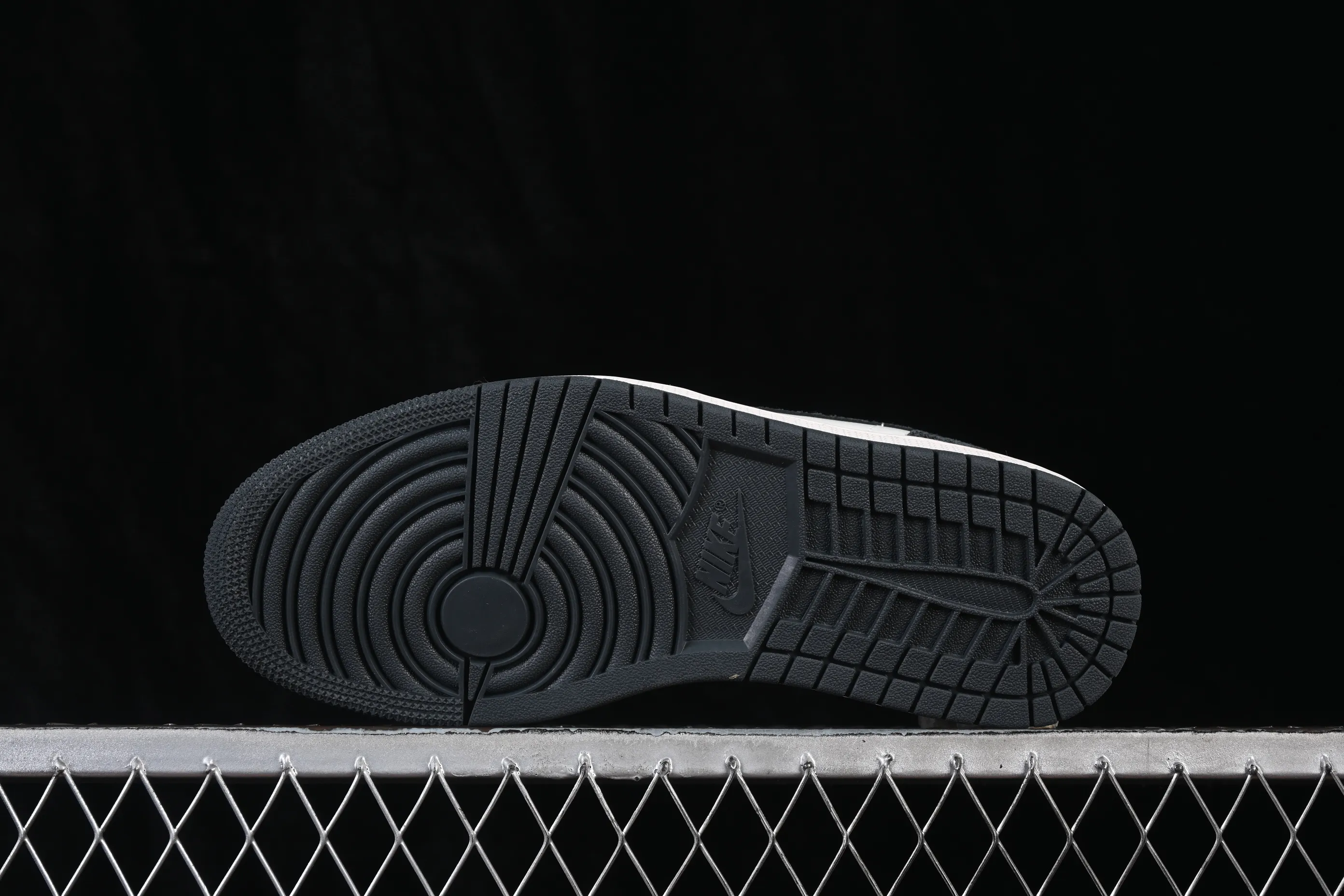 All categories Air Jordan Jordan series basketball shoes Air Jordan 1 Low Air Jordan 1 Low AJ1 Joe 1 burst pattern black and white low-top retro culture basketball shoes II0595-001